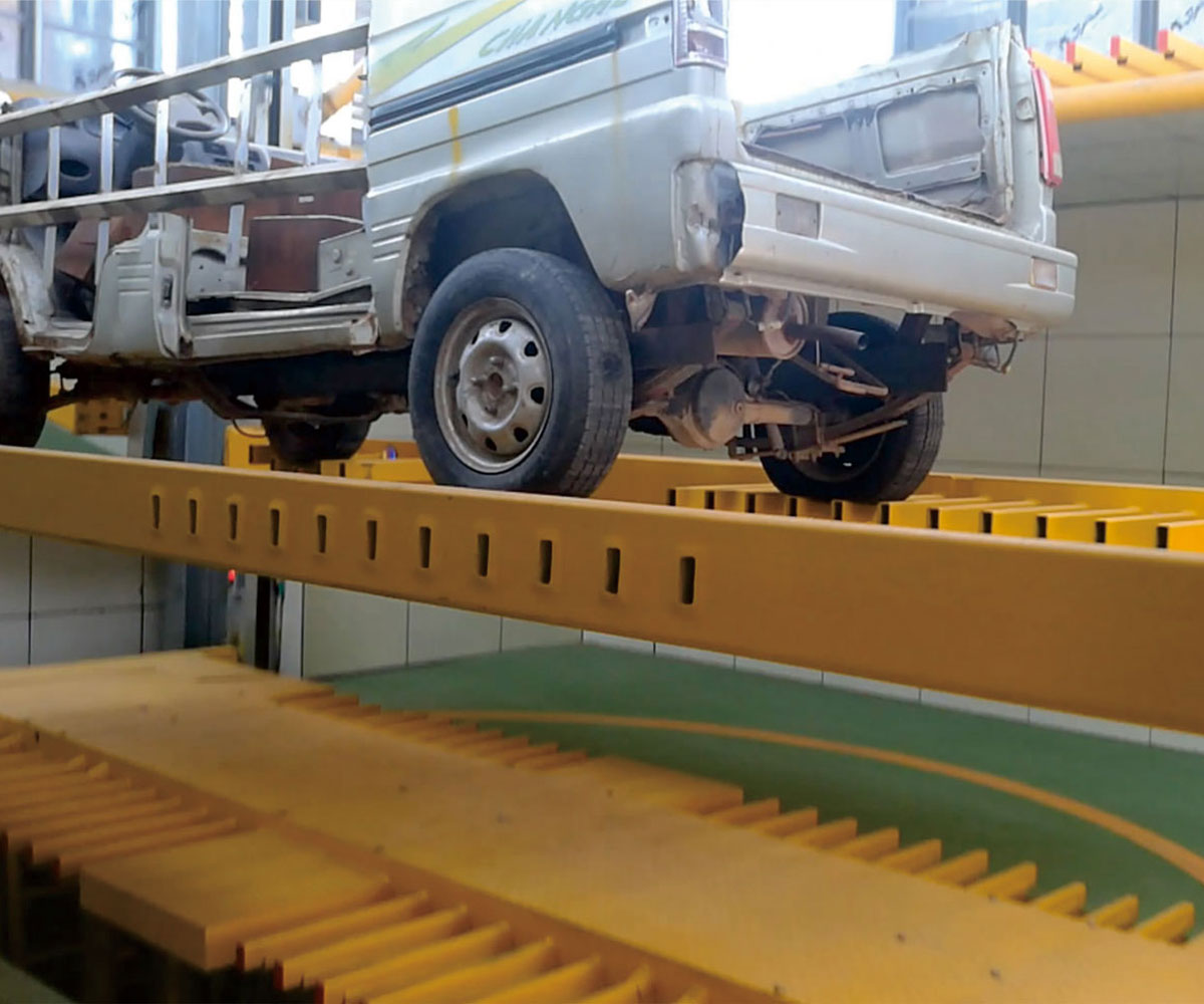 东坡自动垂直升降式机械式停车库